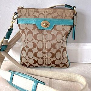 Coach Hampton Signature Tan/ Brown Jacquard & Leather Swingpack Crossbody #40688